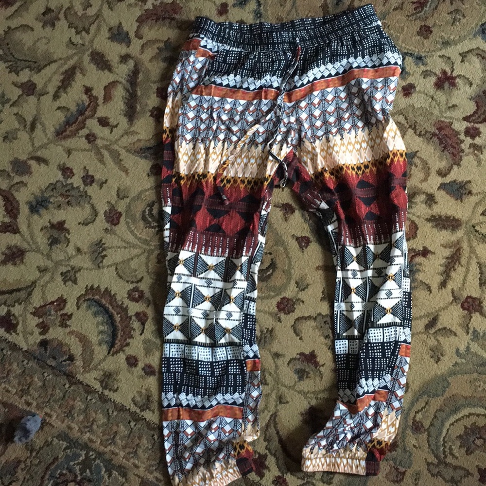 Patterned pants